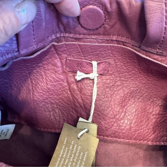 NWT, Madewell The Piazza Mini Crossbody Bag, Leather, Purple, 11” X 5.5” X 5” - Picture 3 of 9